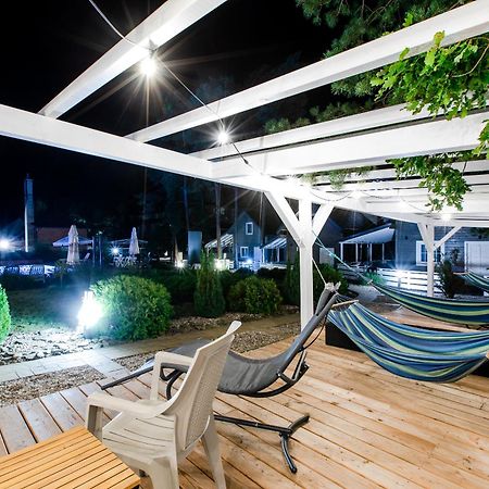 Apartamenty Przy Plazy Z Basenem Z Podgrzewana Woda I Mini Spa - Osrodek Kolonijno-Wczasowy Mewa Нехоже Экстерьер фото